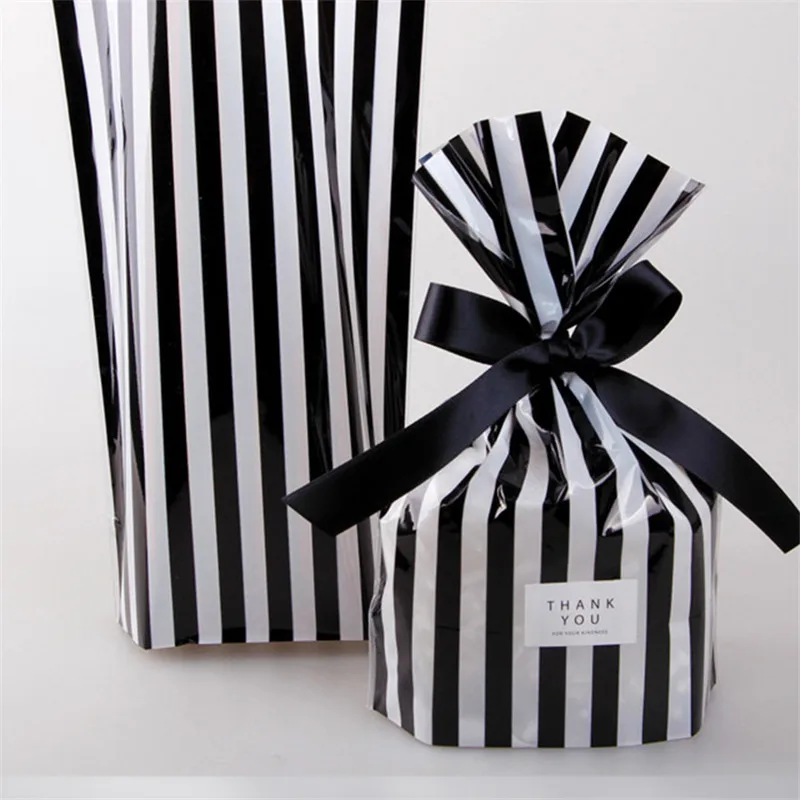 10pcs Bow Stripe Dragee Black Box Gift Bags Wedding Candy Biscuits Snack Baking Package Plastic Packaging Event Party Supplies
10pcs Bow Stripe Dragee Black Box Gift Bags Wedding Candy Biscuits Snack Baking Package Plastic Packaging Event Party Supplies