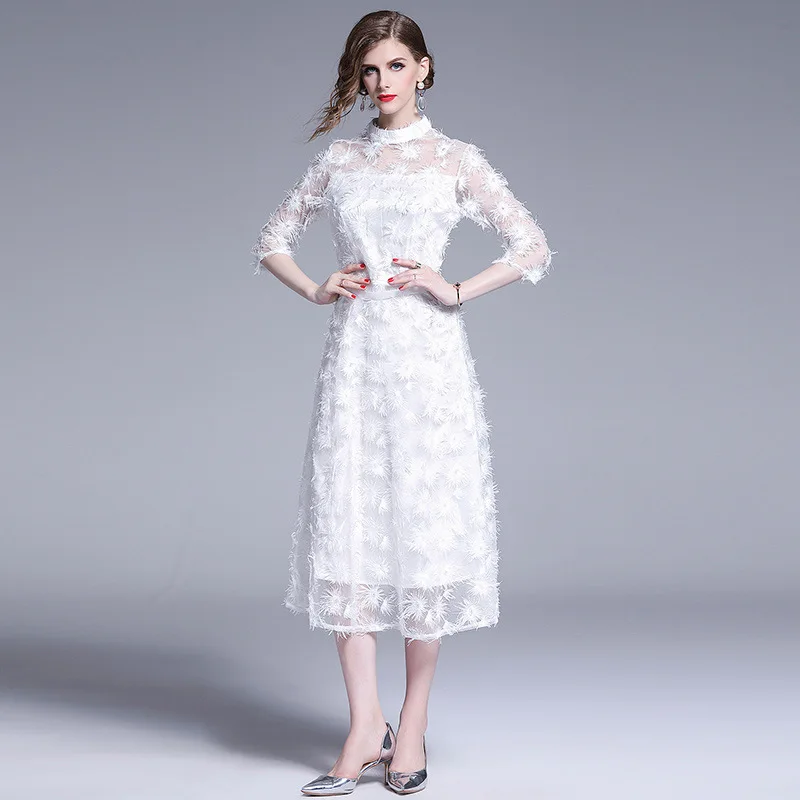 2019 Ladies Floral Lace Party Dress Embroidery Designer Midi Dress Princess Style Slim Fit
2019 Ladies Floral Lace Party Dress Embroidery Designer Midi Dress Princess Style Slim Fit