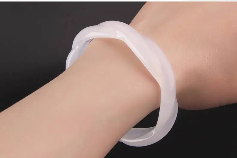 Fashion Natural White Green Red Chalcedony Bracelets Round Bracelet Lucky Twist Bracelet Bangle Gift for Women Jades Jewelry
Fashion Natural White Green Red Chalcedony Bracelets Round Bracelet Lucky Twist Bracelet Bangle Gift for Women Jades Jewelry