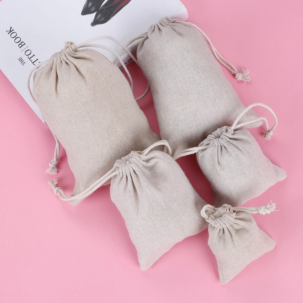 Hot! New Handmade Cotton Plain Candy Organizer Drawstring Pouch Jute Gift Bags Food Storage Sack Wedding Xtmas Favor Home Decor
Hot! New Handmade Cotton Plain Candy Organizer Drawstring Pouch Jute Gift Bags Food Storage Sack Wedding Xtmas Favor Home Decor