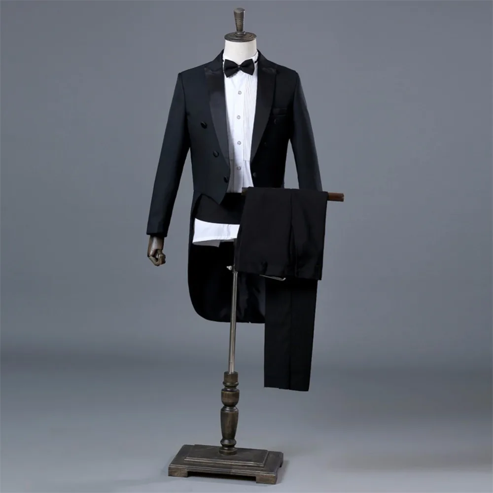 Basic Style Mens Tuxedo Black Tailcoat Mens Terno Masculino White Suit Men Costume Homme Christmas Suits
Basic Style Mens Tuxedo Black Tailcoat Mens Terno Masculino White Suit Men Costume Homme Christmas Suits