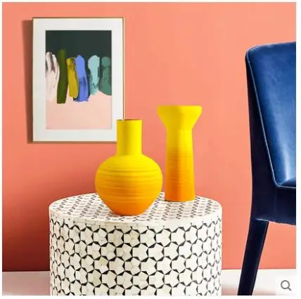 Nordic ceramic creative yellow wire drawing flower vase home decor crafts room decoration objects wedding parlor flower vase
Nordic ceramic creative yellow wire drawing flower vase home decor crafts room decoration objects wedding parlor flower vase