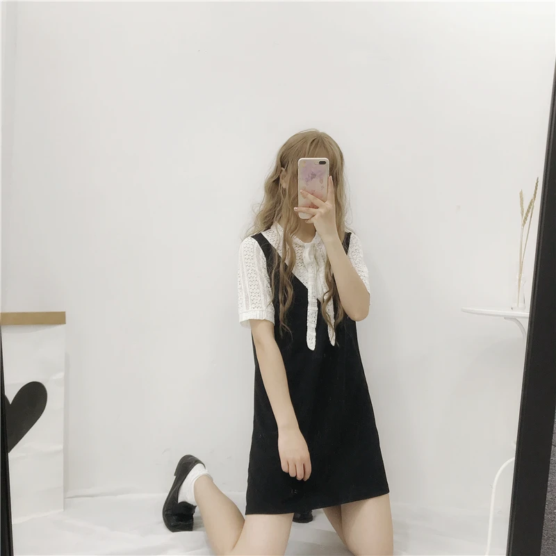2018 summer new women's Korean version of the sweet college style lace stitching loose thin short-sleeved student dress
2018 summer new women's Korean version of the sweet college style lace stitching loose thin short-sleeved student dress