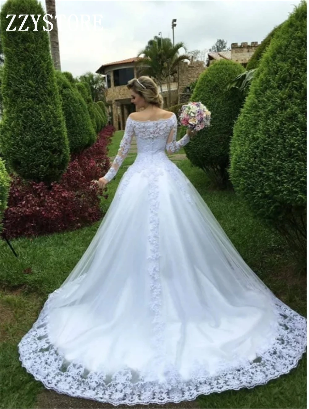 White Ball Gown Arabic White wedding dresses Apppliques Long Sleeves Beading Appliques Zipper Up Boat neck wedding dresses
White Ball Gown Arabic White wedding dresses Apppliques Long Sleeves Beading Appliques Zipper Up Boat neck wedding dresses