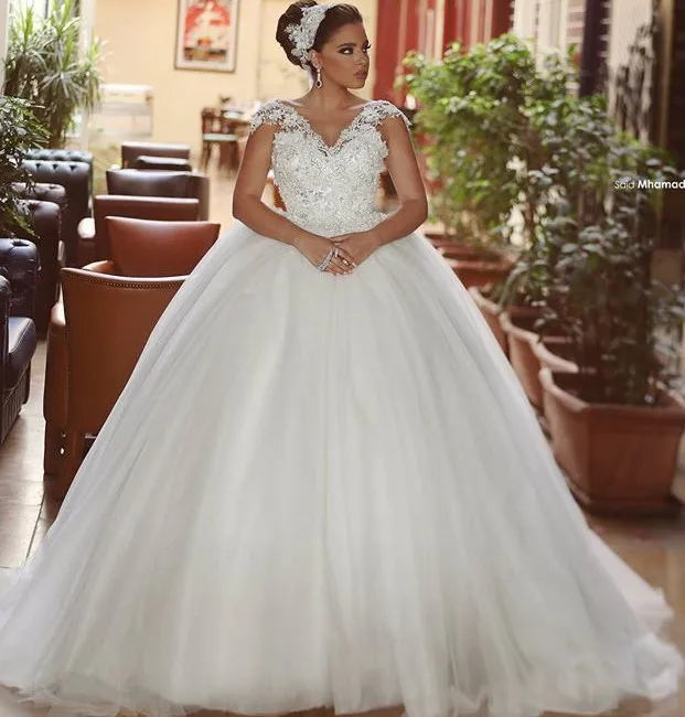 New Arrival Ball Gown Wedding Dresses 2019 V-neck Sleeveless Tulle Lace Bridal Gown Backless
New Arrival Ball Gown Wedding Dresses 2019 V-neck Sleeveless Tulle Lace Bridal Gown Backless