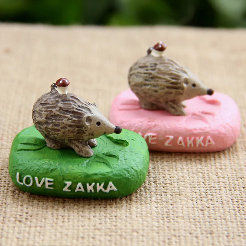 Serves creative small ornaments resin animal hedgehog mushrooms resin crafts birthday gift back
Serves creative small ornaments resin animal hedgehog mushrooms resin crafts birthday gift back