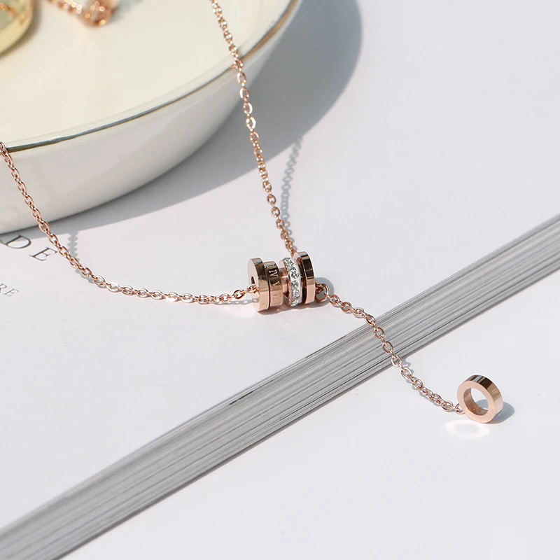 

YUN RUO 2019 New Arrival Rose Gold Color Zircon Crystal Roman Pendant Necklace Fashion Titanium Steel Woman Jewelry Never Fade