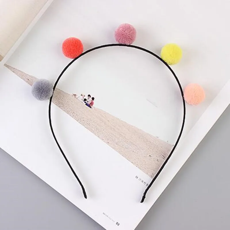 Cute Mini Pompom Ball Headband Kids Girls Princess Winter Hair Band Party Favor Costume Christmas
Cute Mini Pompom Ball Headband Kids Girls Princess Winter Hair Band Party Favor Costume Christmas