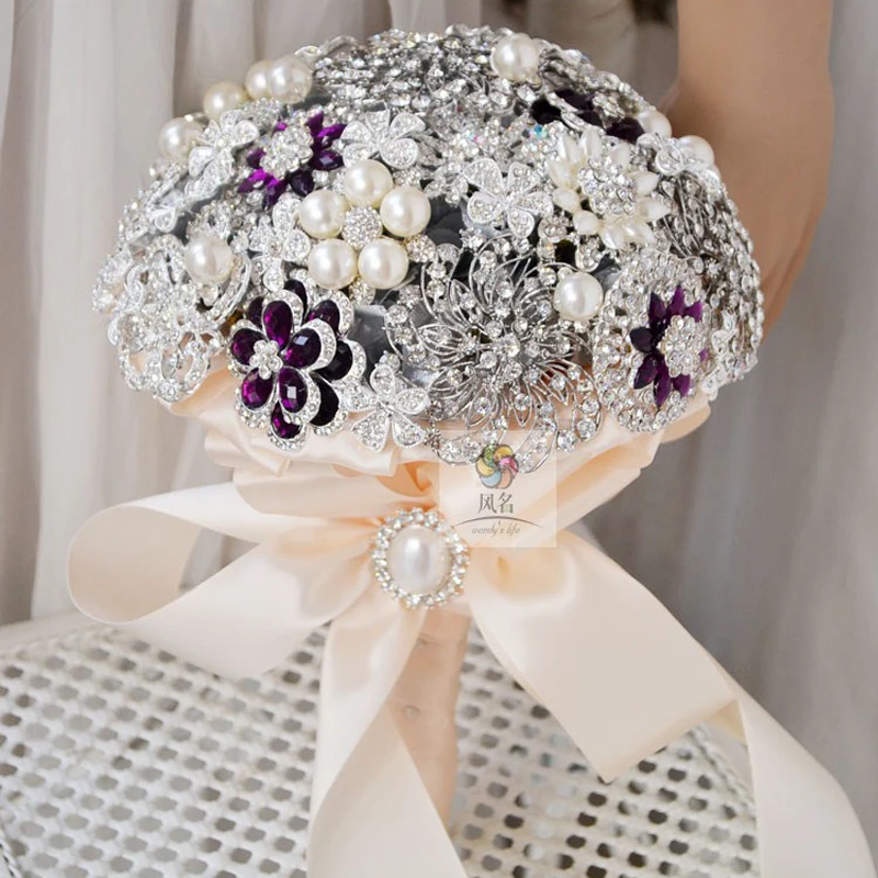 Handmade Luxurious Brooch Patchwork Upscale Fashion Bride Hand Holding Flower Wedding Bouquets Bride Bouquet Artificial Flowers
Handmade Luxurious Brooch Patchwork Upscale Fashion Bride Hand Holding Flower Wedding Bouquets Bride Bouquet Artificial Flowers