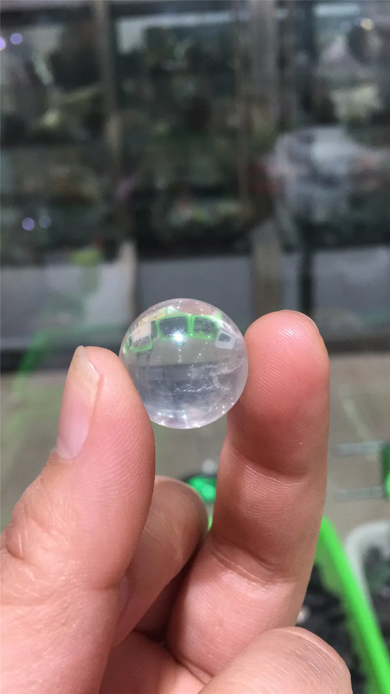 1 pcs energy stone 100% Natural pure clear quartz crystal reiki healing gemstone clear crystal sphere as gift
1 pcs energy stone 100% Natural pure clear quartz crystal reiki healing gemstone clear crystal sphere as gift