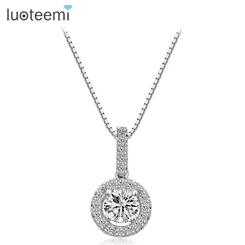 LUOTEEMI Fashion Female Super Round Halo Heats and Arrows Zircon Stone Pendant Necklace Luxury Jewelry for Girls Factory Sale
LUOTEEMI Fashion Female Super Round Halo Heats and Arrows Zircon Stone Pendant Necklace Luxury Jewelry for Girls Factory Sale