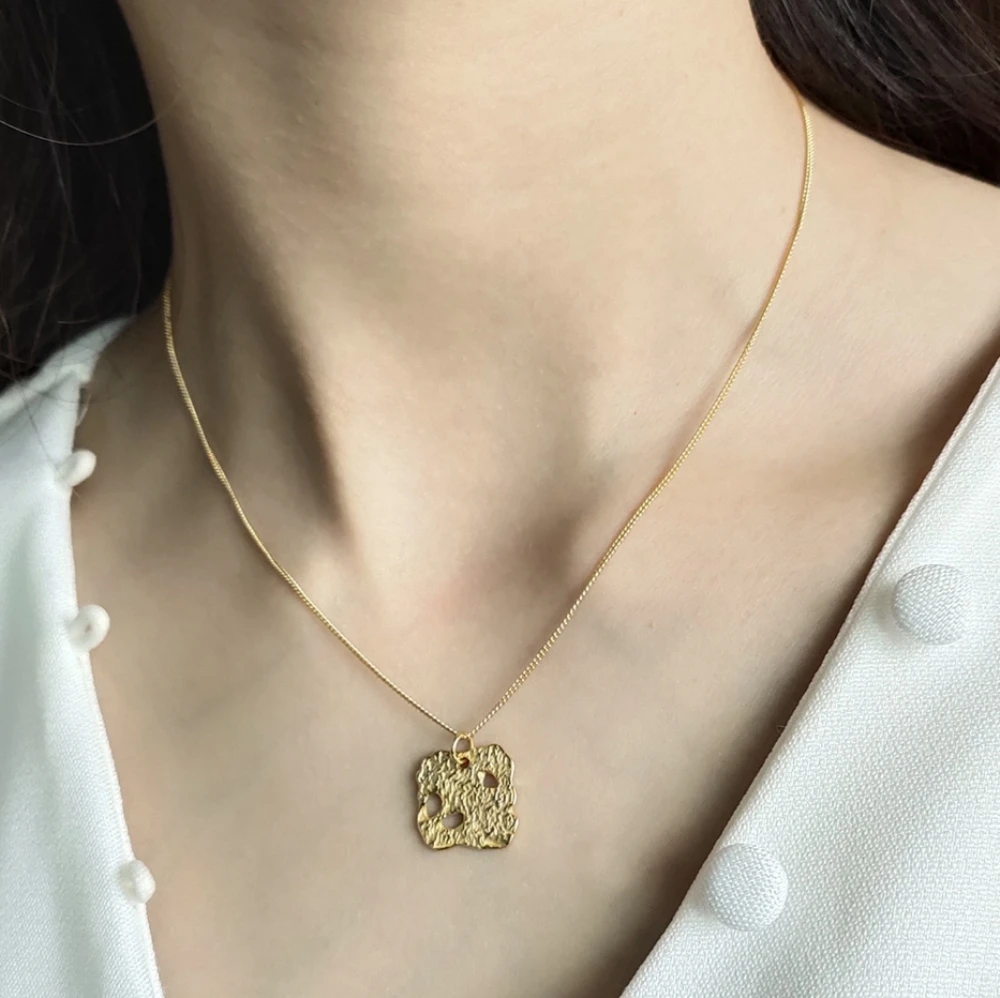 Nature Inspired Hollowed Irregular Square Rock Pendant Geometric Jewelry Gold Color Curb Chain Necklace in 925 Sterling Silver 
Nature Inspired Hollowed Irregular Square Rock Pendant Geometric Jewelry Gold Color Curb Chain Necklace in 925 Sterling Silver