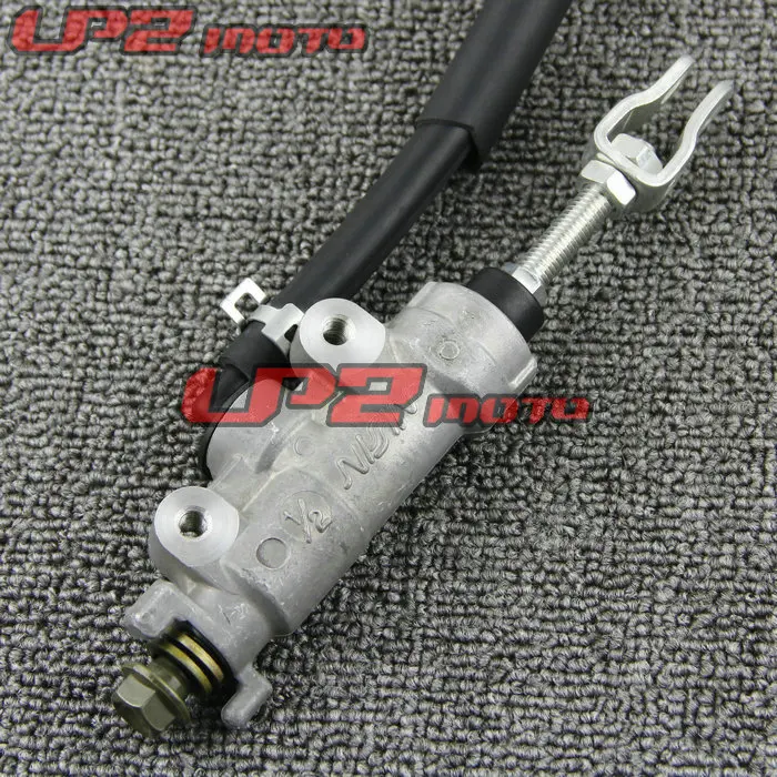 Suitable for Honda CBR600 VTR1000F VTR1000 VTR1000F Rear Brake Pump Brake Master Cylinder
Suitable for Honda CBR600 VTR1000F VTR1000 VTR1000F Rear Brake Pump Brake Master Cylinder