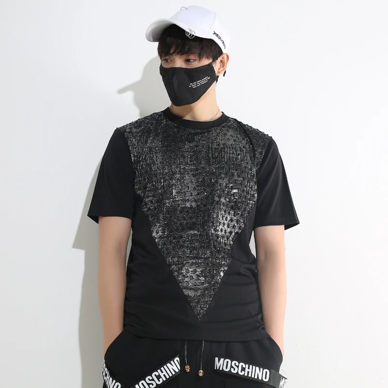 2018 Male loose t-shirt bumpmaps costumes embossed patchwork t-shirt The singer's clothing High quality men's wear
2018 Male loose t-shirt bumpmaps costumes embossed patchwork t-shirt The singer's clothing High quality men's wear