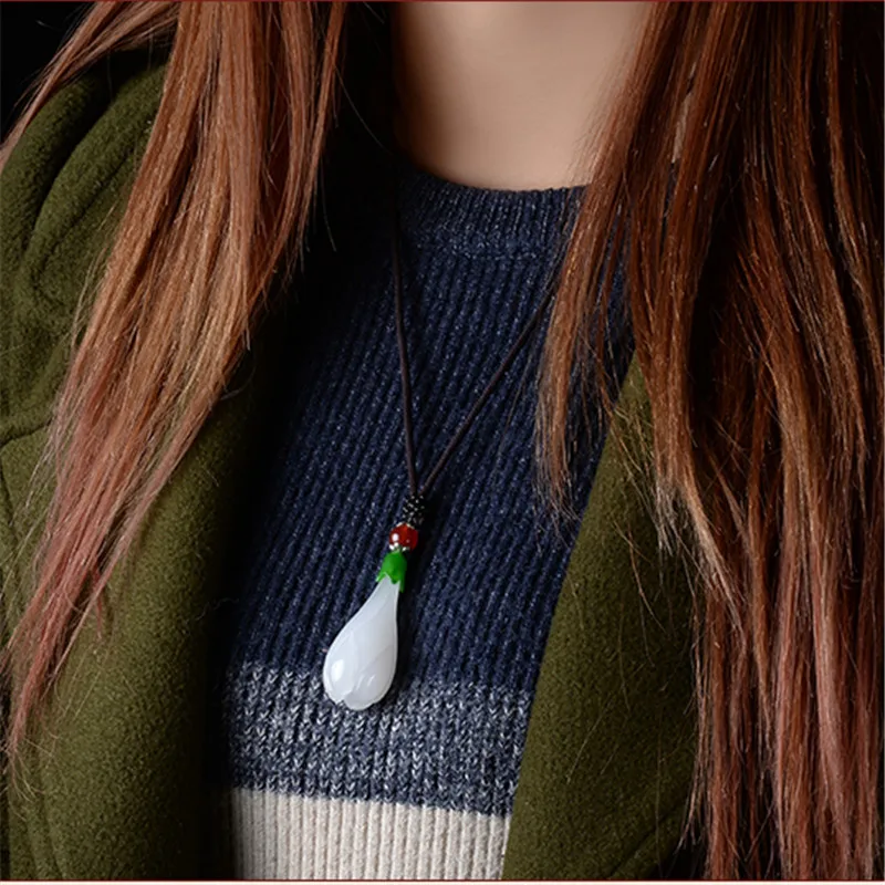 natural Hetian white jade flower magnolia pendant necklace Certificate gift pendant female models with box
natural Hetian white jade flower magnolia pendant necklace Certificate gift pendant female models with box