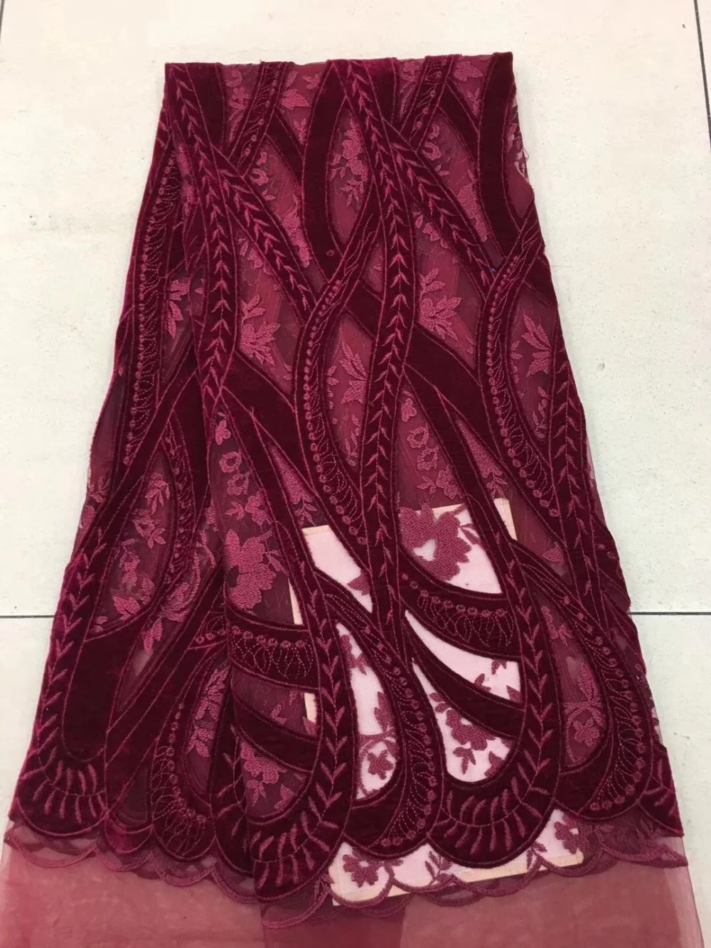 Latest French Lace Fabric High Quality African Velvet Lace Fabric Beautiful flower Embroidery Nigerian Party Dress 5yards ML6767
Latest French Lace Fabric High Quality African Velvet Lace Fabric Beautiful flower Embroidery Nigerian Party Dress 5yards ML6767