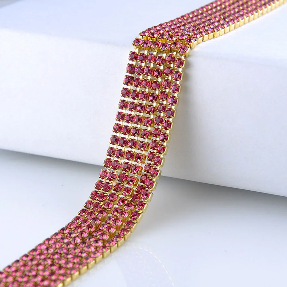 Rhinestones Chain Gold Base Claw Shiny Crystals Strass Trim Sewing Stones And Crystals Sew on Rhinestones Cup Chain For Clothes
Rhinestones Chain Gold Base Claw Shiny Crystals Strass Trim Sewing Stones And Crystals Sew on Rhinestones Cup Chain For Clothes