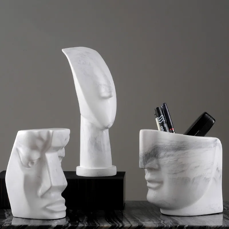 Light Luxury Creative Abstract Figure Model Room Decoration Resin Decoration Modern Minimalist Home Decoration Crafts
Light Luxury Creative Abstract Figure Model Room Decoration Resin Decoration Modern Minimalist Home Decoration Crafts