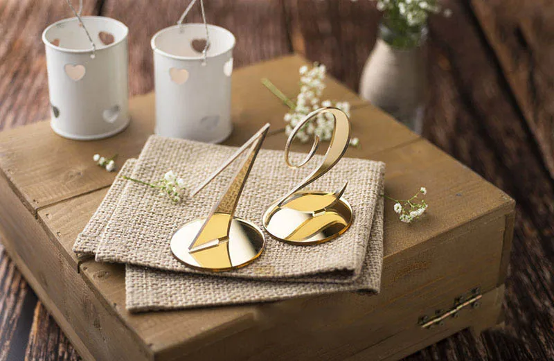 Фото Золото номер свадебного стола изготовленный на заказ акриловая - купить