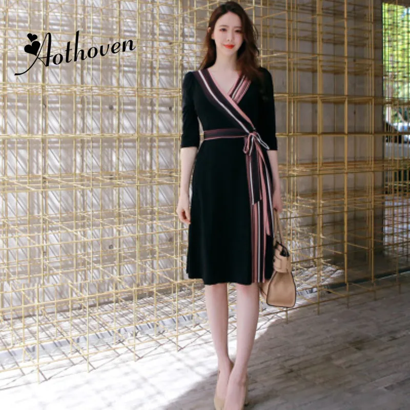 Plus Size Autumn A-line Dress Women Black Striped Half Sleeve V-neck Casual Office Lady Dress Vintage Bandage Dresses Vestidos
Plus Size Autumn A-line Dress Women Black Striped Half Sleeve V-neck Casual Office Lady Dress Vintage Bandage Dresses Vestidos