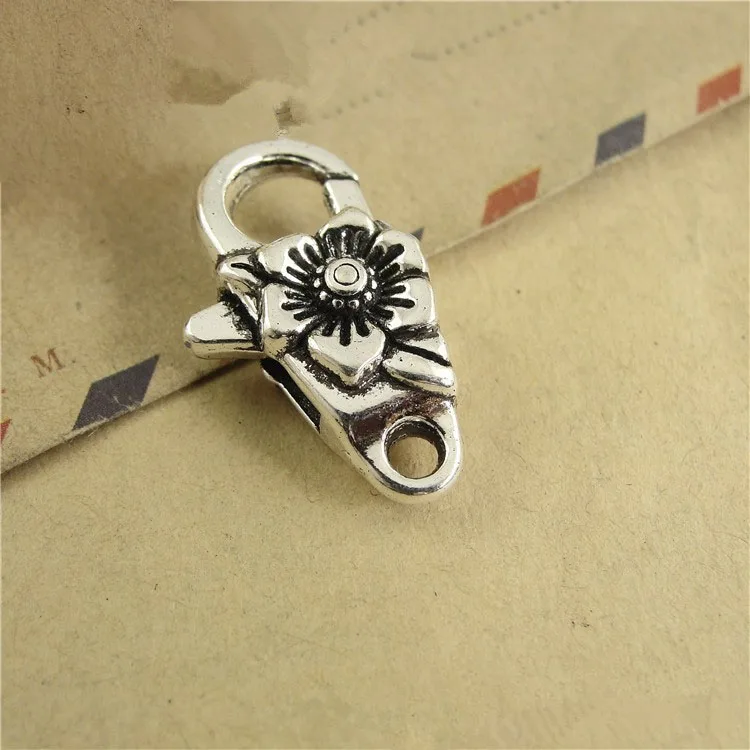 10pcs/lot 24x13x8MM Antique Silver Flower Lobster Clasp Hooks For Necklace Bracelet Chain DIY Jewelry Accessory Findings
10pcs/lot 24x13x8MM Antique Silver Flower Lobster Clasp Hooks For Necklace Bracelet Chain DIY Jewelry Accessory Findings