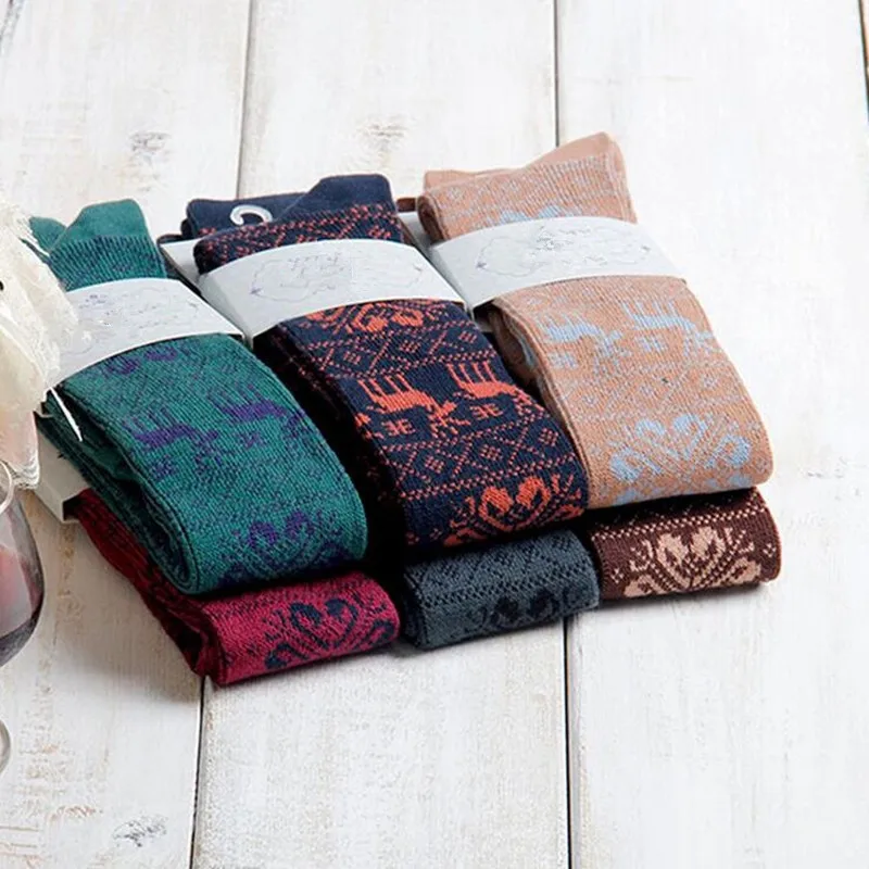 1 pair New Winter women girl Cotton Stocking Women Snow and Deer Patterns Vintage Stockings Over Knee Socks christmas gift
1 pair New Winter women girl Cotton Stocking Women Snow and Deer Patterns Vintage Stockings Over Knee Socks christmas gift