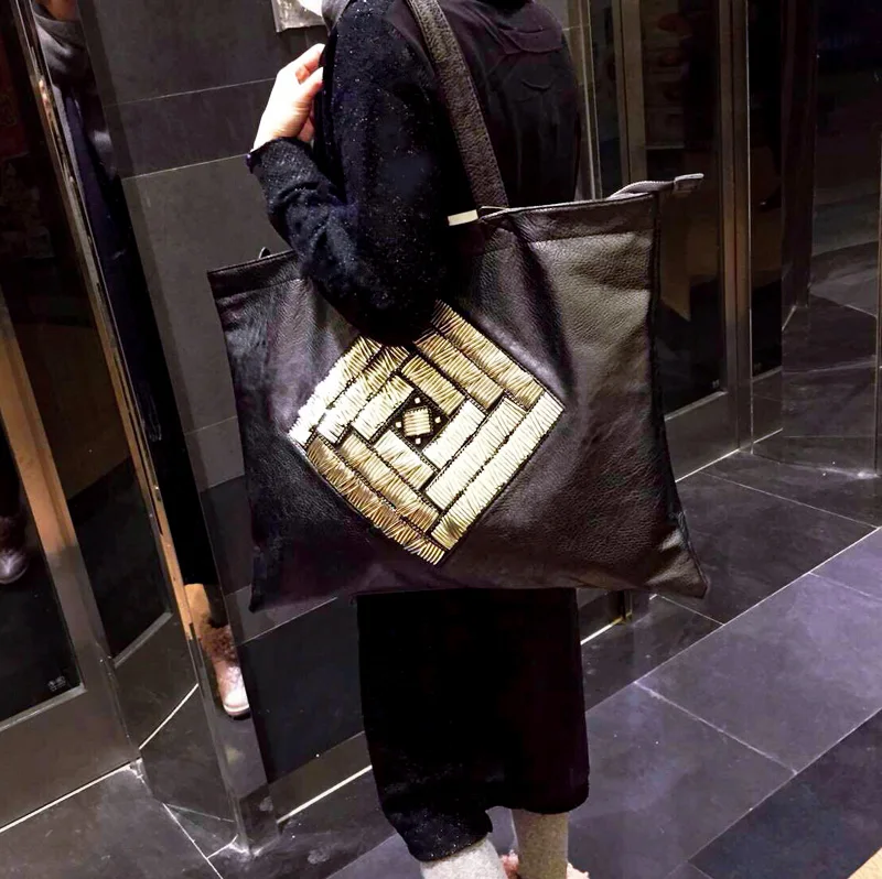 free shipping Big bags female brief shoulder bag large capacity women's trend handbag sheepskin all-match shopping bag
free shipping Big bags female brief shoulder bag large capacity women's trend handbag sheepskin all-match shopping bag