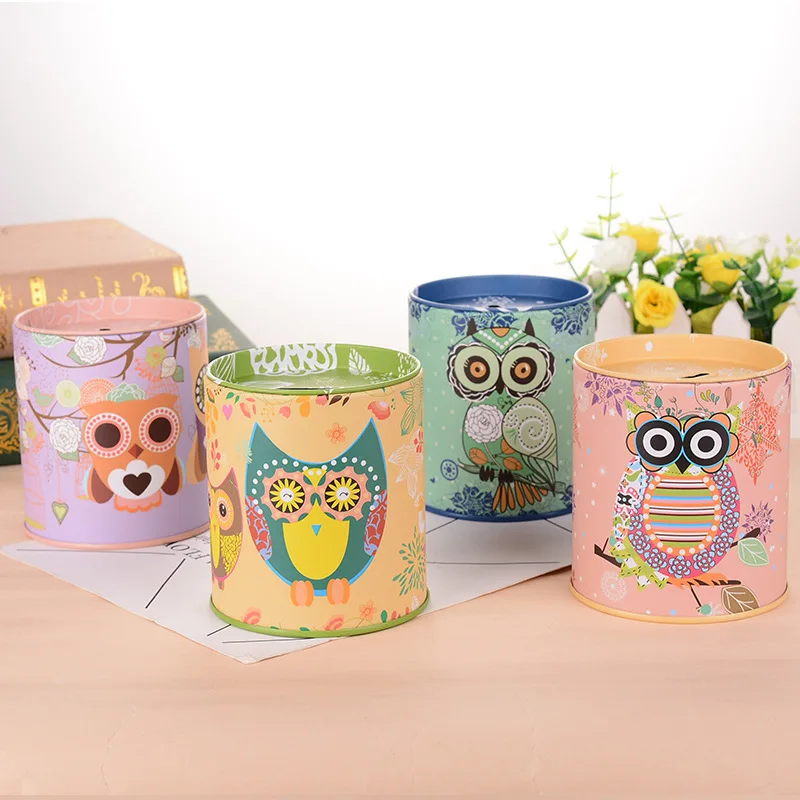 Color Tinplate Round Pen holder Piggy Bank Money Box Owl Metal Coin Bank Money Saving Box Home Decoration Gift For Kids
Color Tinplate Round Pen holder Piggy Bank Money Box Owl Metal Coin Bank Money Saving Box Home Decoration Gift For Kids
