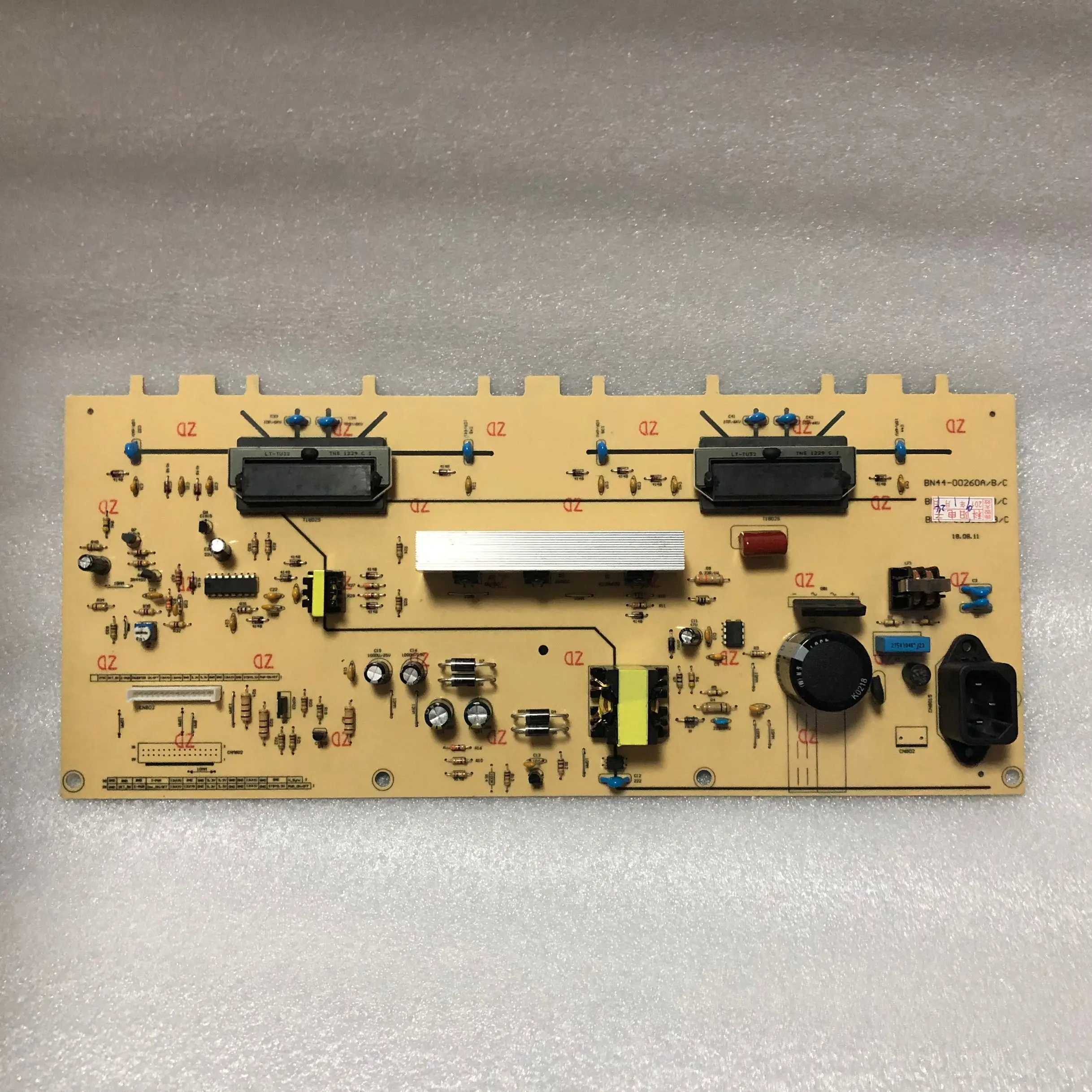 Новый заменитель доска hv32hd-9dy плата питания bn44-00289a bn44-00289b BN44-00289A
Новый заменитель доска hv32hd-9dy плата питания bn44-00289a bn44-00289b BN44-00289A