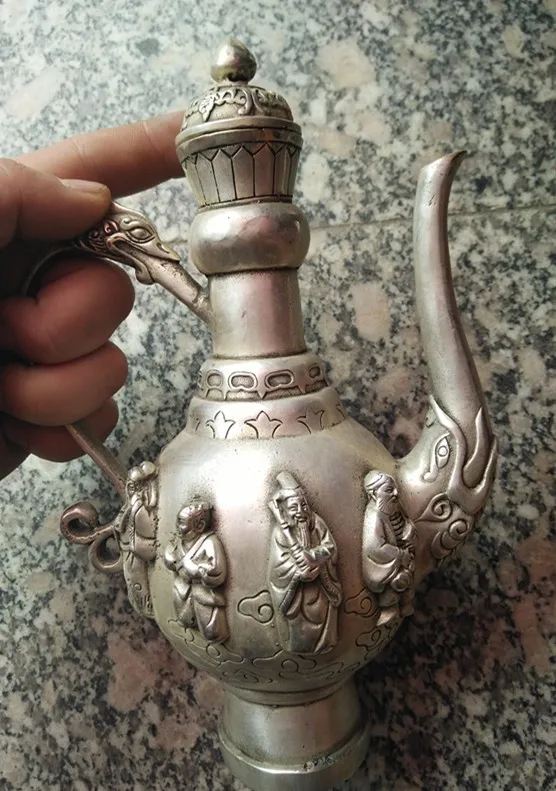 Miscellaneous antiques fine copper pot pot at the end of paragraph Ming Xuande shot
Miscellaneous antiques fine copper pot pot at the end of paragraph Ming Xuande shot