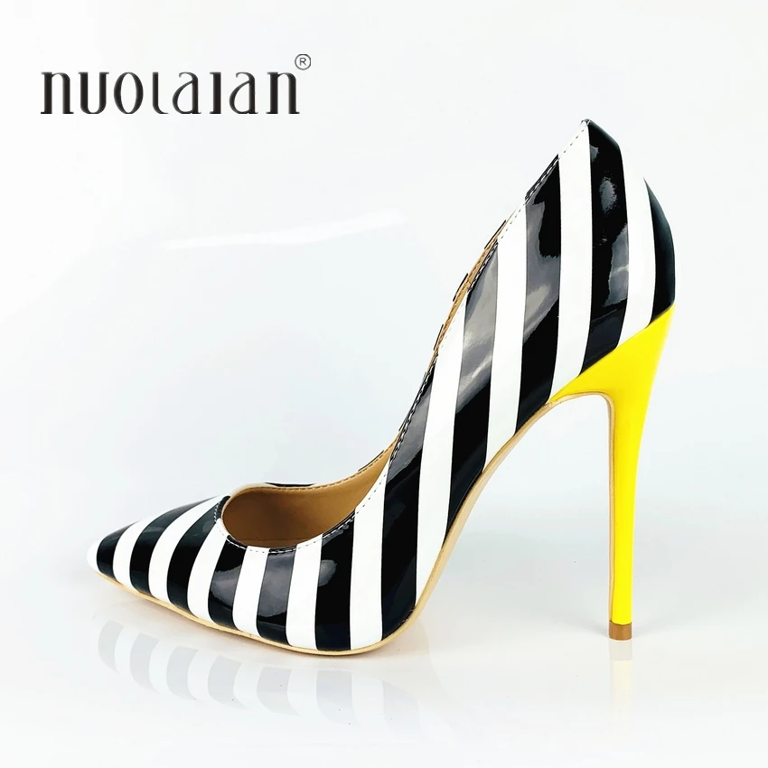 2019 New fashion woman shoes patent leather party wedding shoes big size 35-42 sexy pointed toe high heels pumps women shoes
2019 New fashion woman shoes patent leather party wedding shoes big size 35-42 sexy pointed toe high heels pumps women shoes