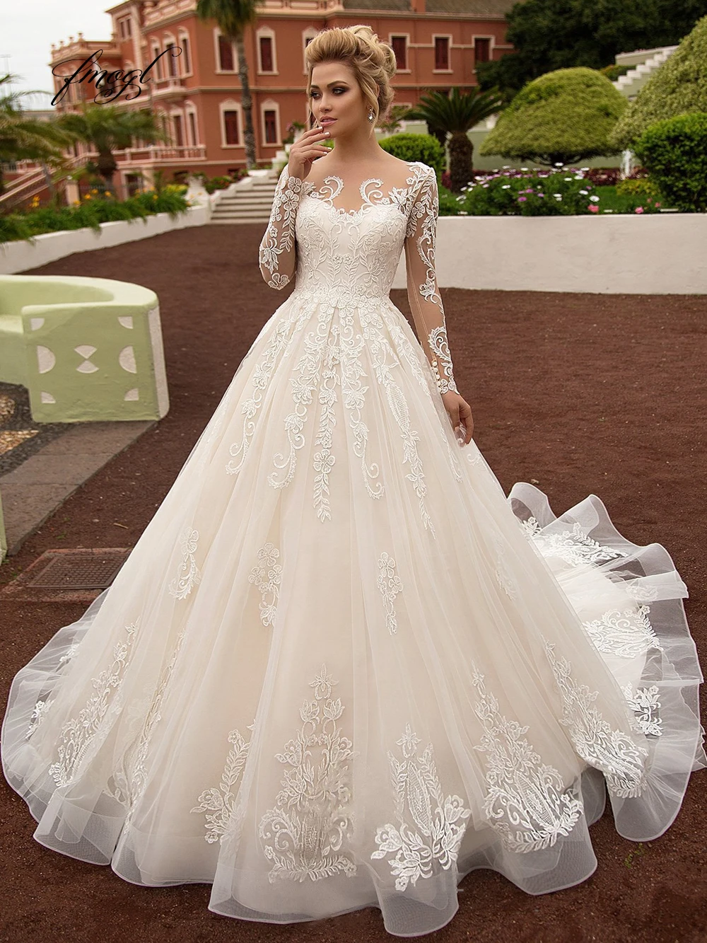 Fmogl Sexy Illusion Long Sleeve A Line Wedding Dresses 2019 Elegant Scoop Neck Appliques Court Train Lace Vintage Bridal Gowns
Fmogl Sexy Illusion Long Sleeve A Line Wedding Dresses 2019 Elegant Scoop Neck Appliques Court Train Lace Vintage Bridal Gowns