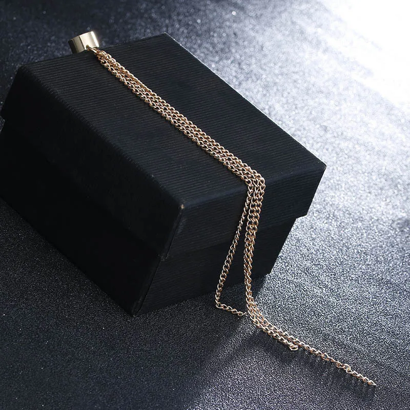 Single Long Chain Ear Clip For Women New Design Metal Gold Silver Tassel Earring Fashion Jewelry Earrings 2018 boucle d'oreille
Single Long Chain Ear Clip For Women New Design Metal Gold Silver Tassel Earring Fashion Jewelry Earrings 2018 boucle d'oreille