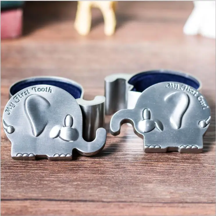 creative1 pair baby first tooth milk hair storage box small tin box organizer box small box for baby RY002
creative1 pair baby first tooth milk hair storage box small tin box organizer box small box for baby RY002
