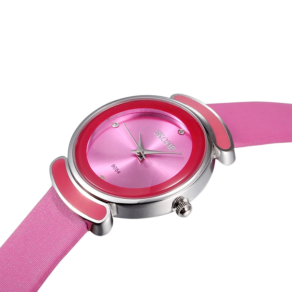New Brand Ladies Watch Fashion Leisure Luxury Leather Watch Strap Watch Multifunctional Quartz Ladies Watch relogio feminino
New Brand Ladies Watch Fashion Leisure Luxury Leather Watch Strap Watch Multifunctional Quartz Ladies Watch relogio feminino