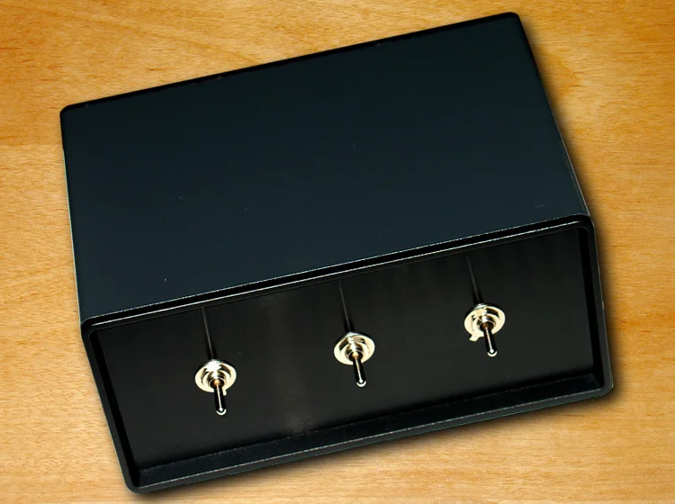 2018 Amplifier/Speaker 1 to 2 / 2 to 1 1 Input 2 Output /2 Input 1 Output Audio Signal Switcher Switch Selector HiFi Audio
2018 Amplifier/Speaker 1 to 2 / 2 to 1 1 Input 2 Output /2 Input 1 Output Audio Signal Switcher Switch Selector HiFi Audio