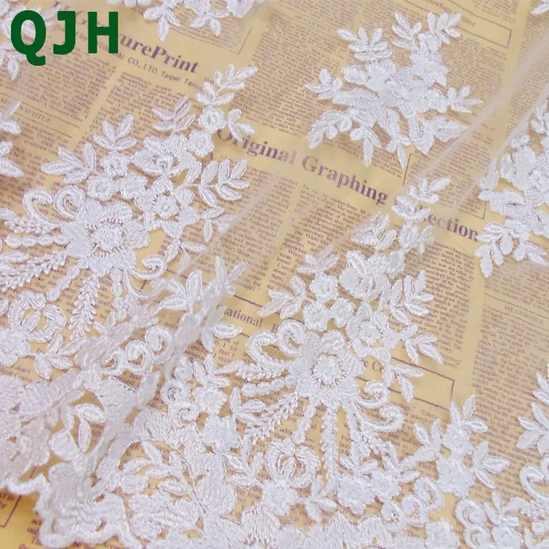 African Polyester silk Fluorescence Embroidered lace fabric for women dress soft tulle Mesh DIY clothing accessories For Wedding
African Polyester silk Fluorescence Embroidered lace fabric for women dress soft tulle Mesh DIY clothing accessories For Wedding