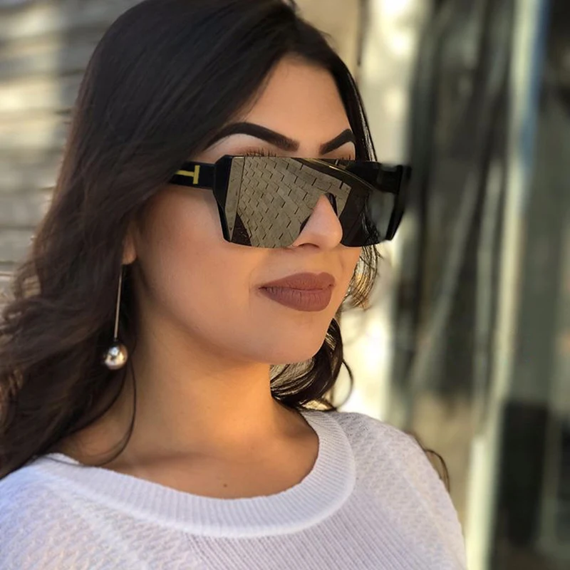 JackJad 2020 Fashion Rimless Shield Style Sunglasses Men Women Cool Square Frame Brand Design Sun Glasses Oculos De Sol 97375
JackJad 2020 Fashion Rimless Shield Style Sunglasses Men Women Cool Square Frame Brand Design Sun Glasses Oculos De Sol 97375