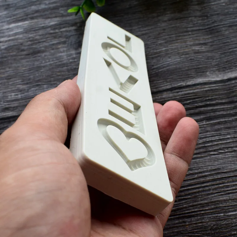 3D LOVE Letters Silicone Cake Mould Chocolate Cupcake Decoration Tool Fondant Cake Decorating Tools Baking Tool SQ17149
3D LOVE Letters Silicone Cake Mould Chocolate Cupcake Decoration Tool Fondant Cake Decorating Tools Baking Tool SQ17149