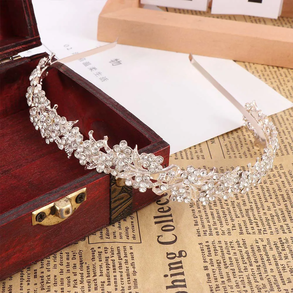 1Pc Twinkling Full Crystal Rhinestone Flower Leaf Wedding Bridal Flower Girl Tiara Jewelry Hair Head Bands Hair Accessories
1Pc Twinkling Full Crystal Rhinestone Flower Leaf Wedding Bridal Flower Girl Tiara Jewelry Hair Head Bands Hair Accessories