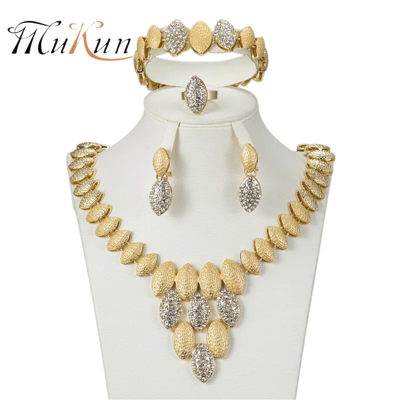 MUKUN 2018 jewelry set african beads Dubai jewelry set for women elegant Imitated crystal jewelry sets Gold-color necklaces set
MUKUN 2018 jewelry set african beads Dubai jewelry set for women elegant Imitated crystal jewelry sets Gold-color necklaces set