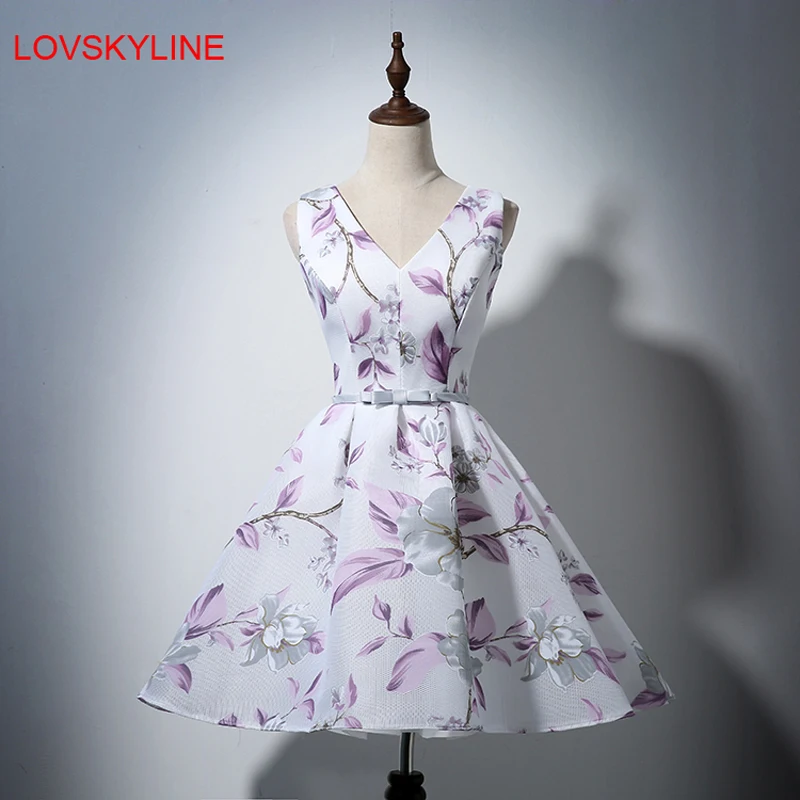 Short Bridesmaid Dresses Pretty Off the Shoulder V-neck Floral Print Fashion Prom Dresses New
Short Bridesmaid Dresses Pretty Off the Shoulder V-neck Floral Print Fashion Prom Dresses New
