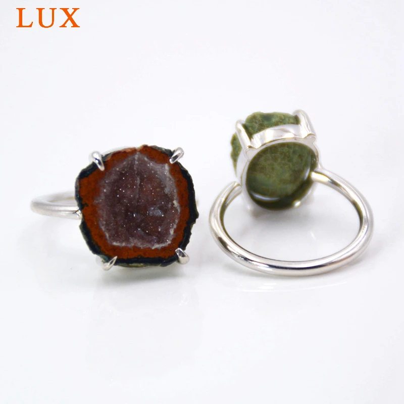 LUXjewelry Natural Dark Burgundy Geode Prong Ring Natural Black Agates Geode Druzy Tabasco geode 925 sterling silver jewelry
LUXjewelry Natural Dark Burgundy Geode Prong Ring Natural Black Agates Geode Druzy Tabasco geode 925 sterling silver jewelry