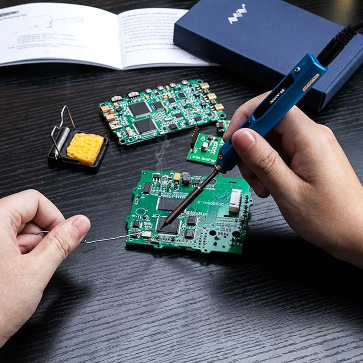 TL040 TS100 Upgraded TS103 Handle Low Power input 65W Soldering Iron with Standby Mode & 9 Soldering tips
TL040 TS100 Upgraded TS103 Handle Low Power input 65W Soldering Iron with Standby Mode & 9 Soldering tips