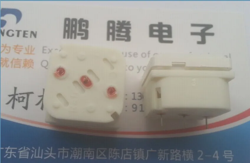 Original new 100% 3.14 001.996 square touch switch 19*19*13.5 self reset keyboard key inserted directly into 3pin
Original new 100% 3.14 001.996 square touch switch 19*19*13.5 self reset keyboard key inserted directly into 3pin