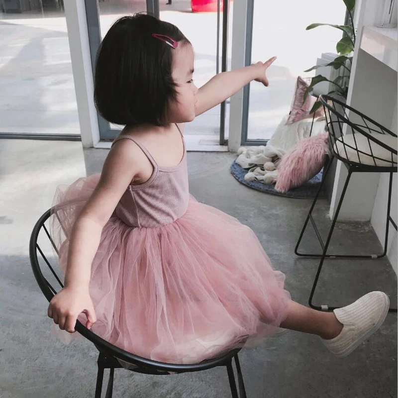 2020 New Baby Girls Sling Ball Dresses Knit Cotton Vest Ballet Tutu Dress with Mesh Summer Girl Dance Party Princess Dress
2020 New Baby Girls Sling Ball Dresses Knit Cotton Vest Ballet Tutu Dress with Mesh Summer Girl Dance Party Princess Dress