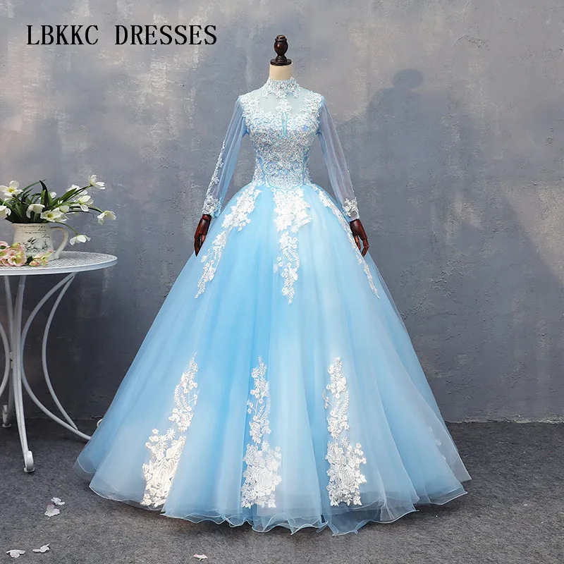 Light Blue Quinceanera Dresses 2018 High Neck Long Sleeves Tulle With White Lace Elegant Vestidos De Quince Anos 2018
Light Blue Quinceanera Dresses 2018 High Neck Long Sleeves Tulle With White Lace Elegant Vestidos De Quince Anos 2018
