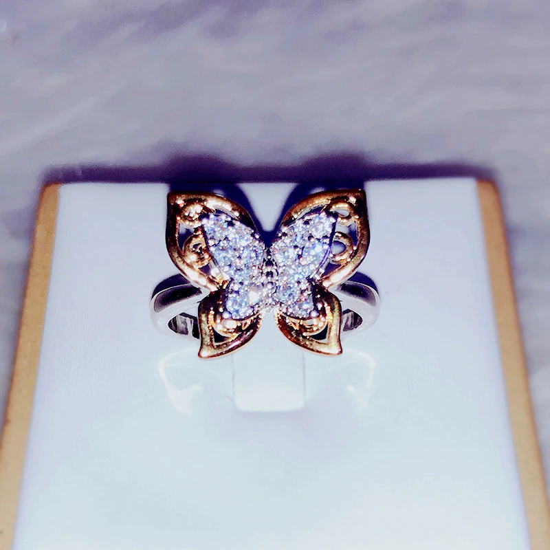 Fashion luxury separations butterfly enchased zircon delicate butterfly shape ring jewelry for women.Suitable for party weddings
Fashion luxury separations butterfly enchased zircon delicate butterfly shape ring jewelry for women.Suitable for party weddings