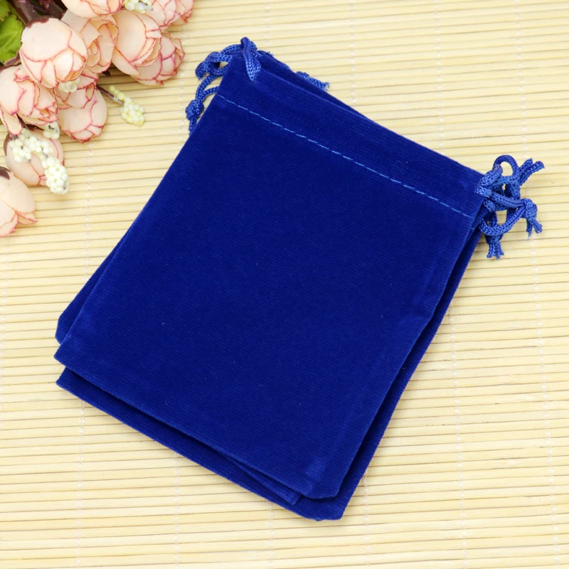 100pcs/lot Royal Blue Velvet Bags 7x9cm Small Charms Jewelry Packaging Bags Wedding Decoration Candy Gift Bag Storage Bags
100pcs/lot Royal Blue Velvet Bags 7x9cm Small Charms Jewelry Packaging Bags Wedding Decoration Candy Gift Bag Storage Bags