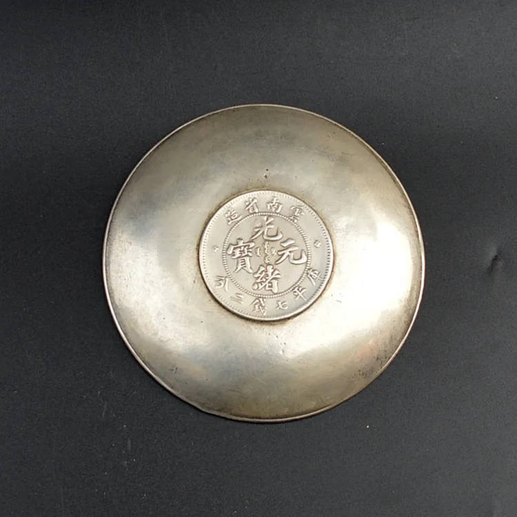 Silver Dragon and Phoenix dish, geomancy ornaments, antiques collectibles, decorative crafts
Silver Dragon and Phoenix dish, geomancy ornaments, antiques collectibles, decorative crafts